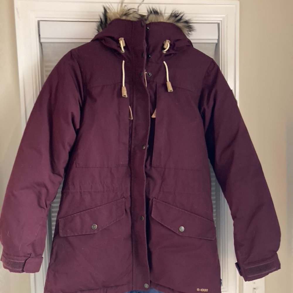 Fjallraven - Women's Singi Down Jacket, Dark Garnet